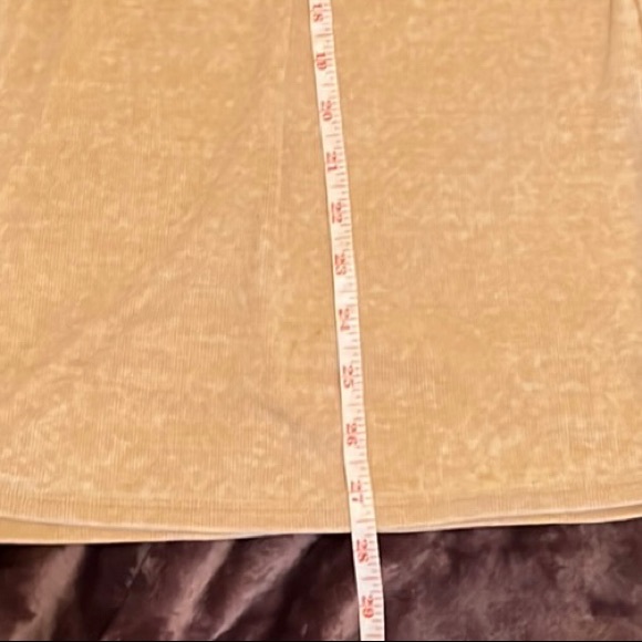 CHASER - beige muscle tank top with ruched detail size small - Picture 10 of 14